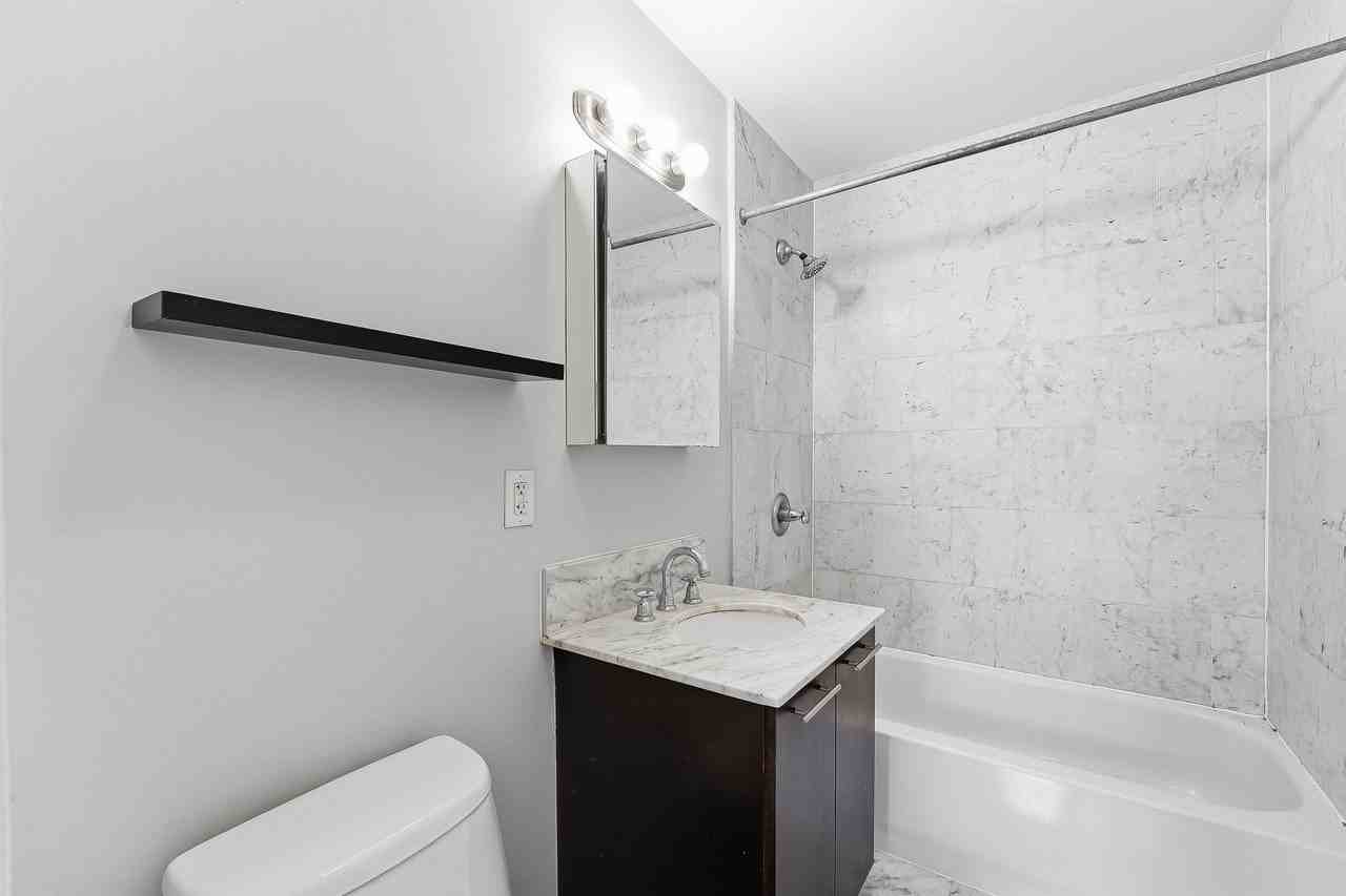 501 Adams St #4E - Photo 7 of 14