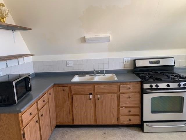114 W 5th St #3 - Photo 2 of 11