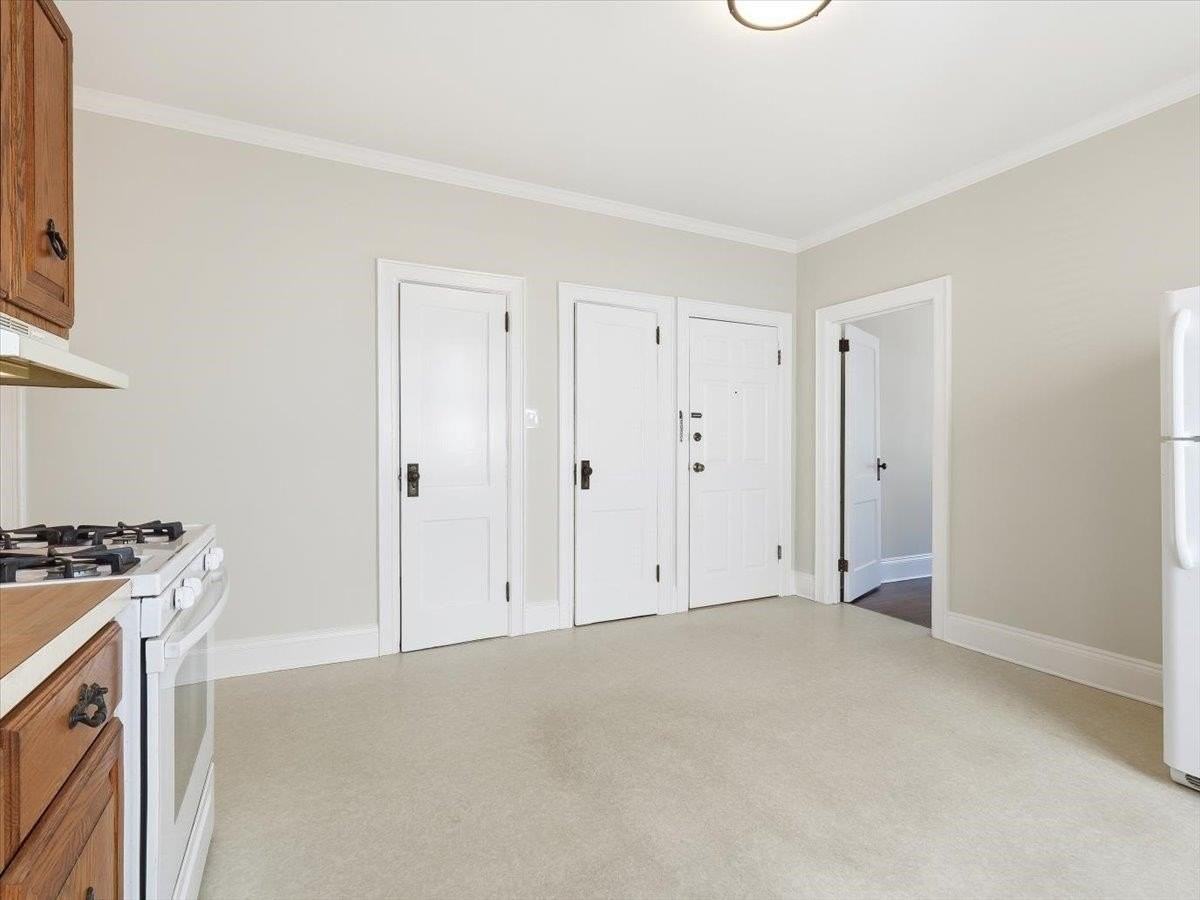 73 Newman Ave #4 - Photo 7 of 20