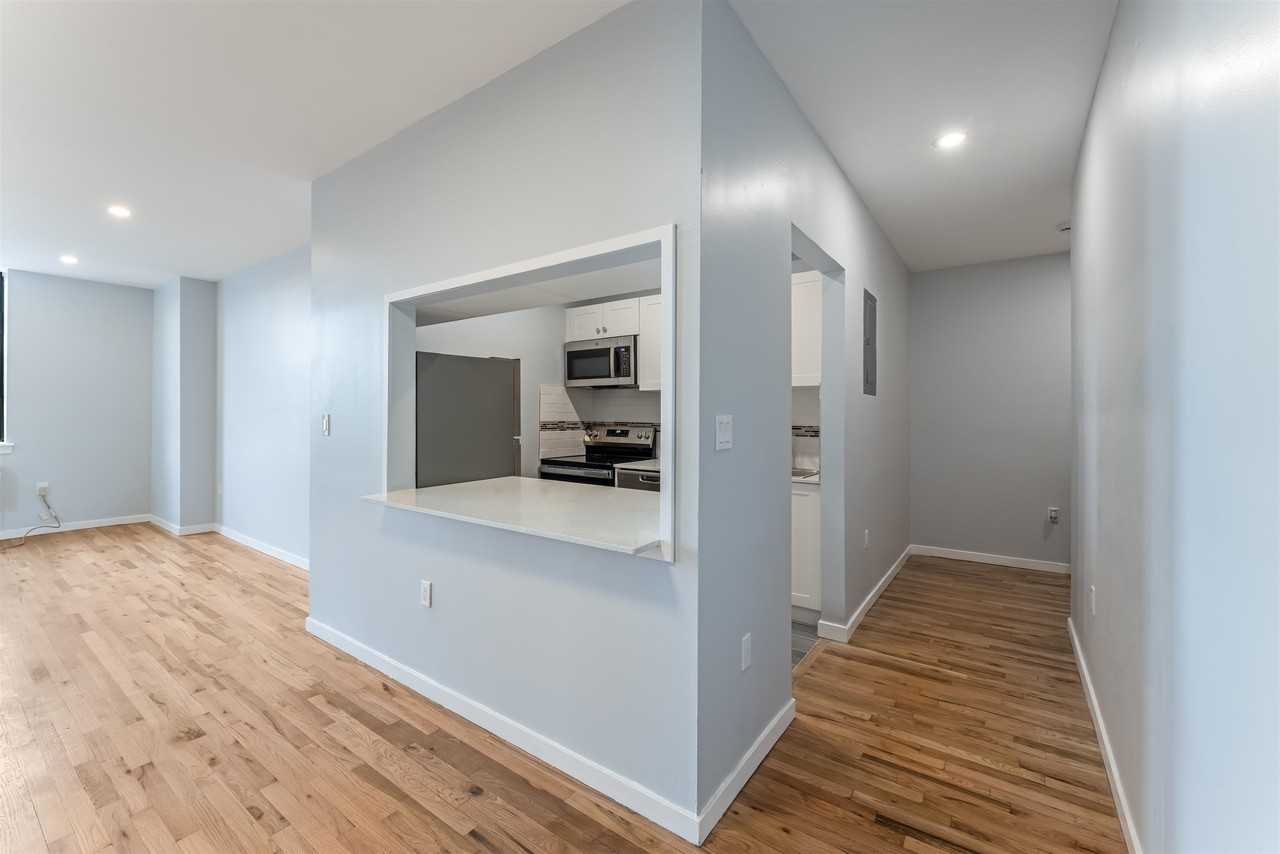 44 Sherman Ave #4B - Photo 6 of 30