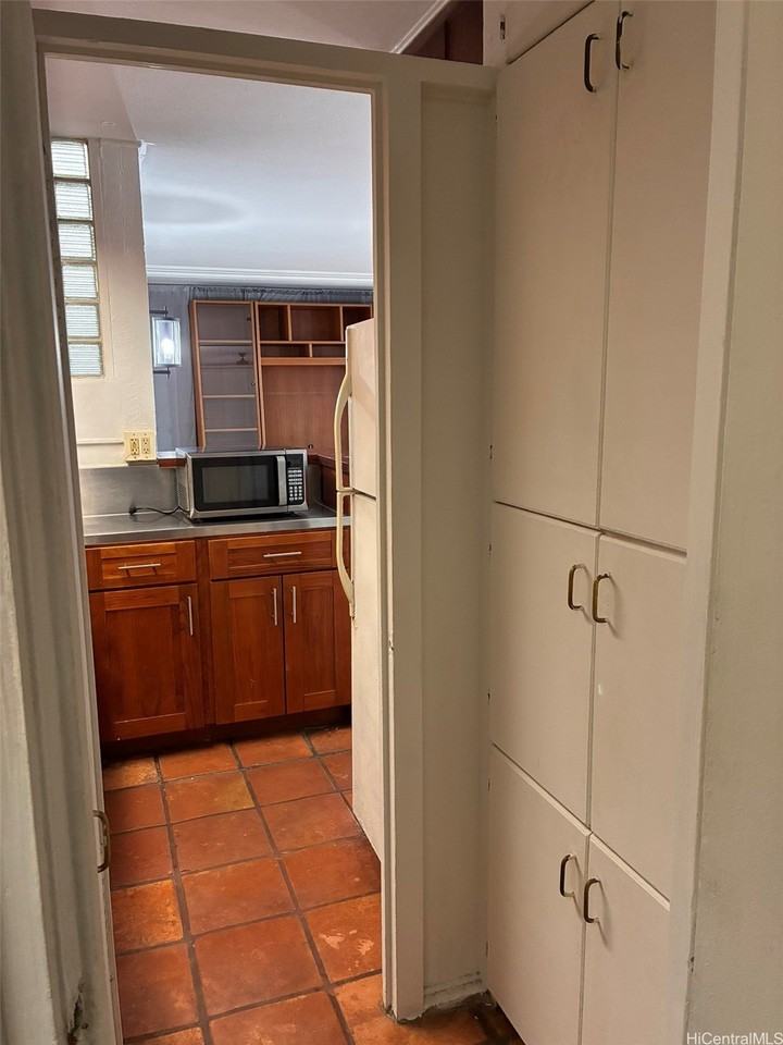 417 Namahana St #3 - Photo 5 of 16