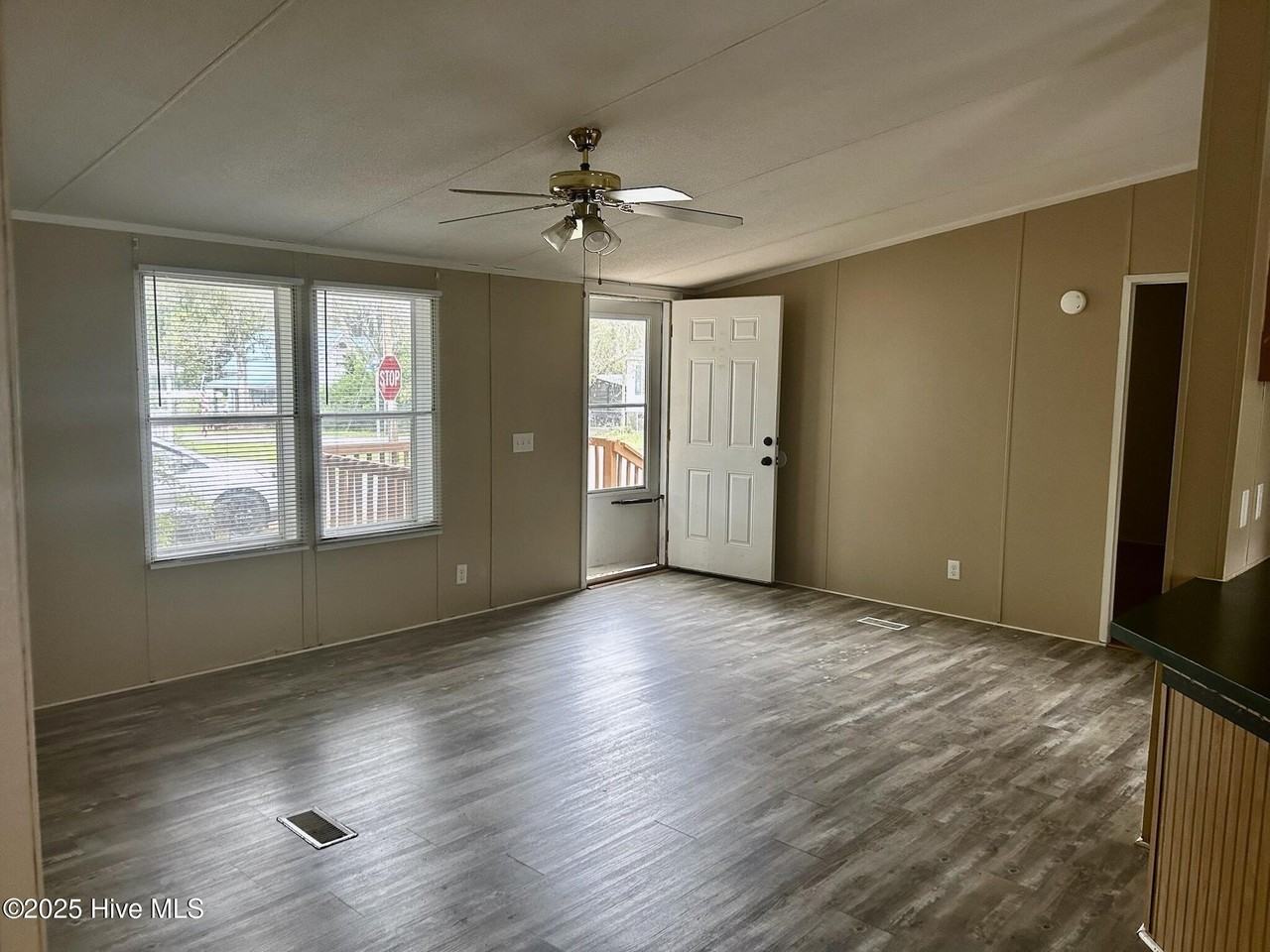 231 Church St - Photo 6 of 20