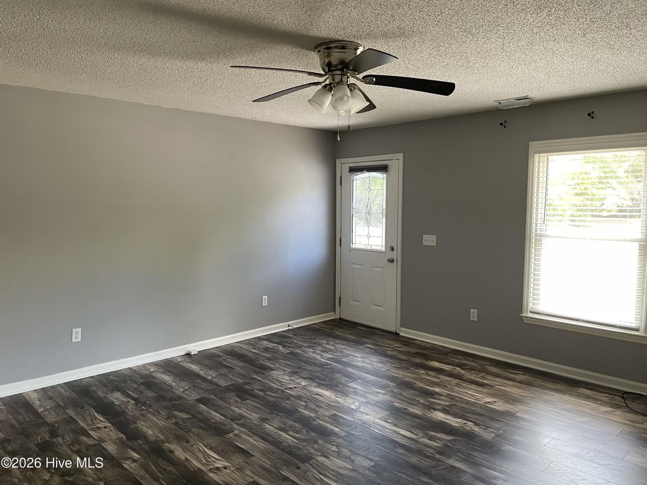 1136 Long Leaf Rd - Photo 5 of 43