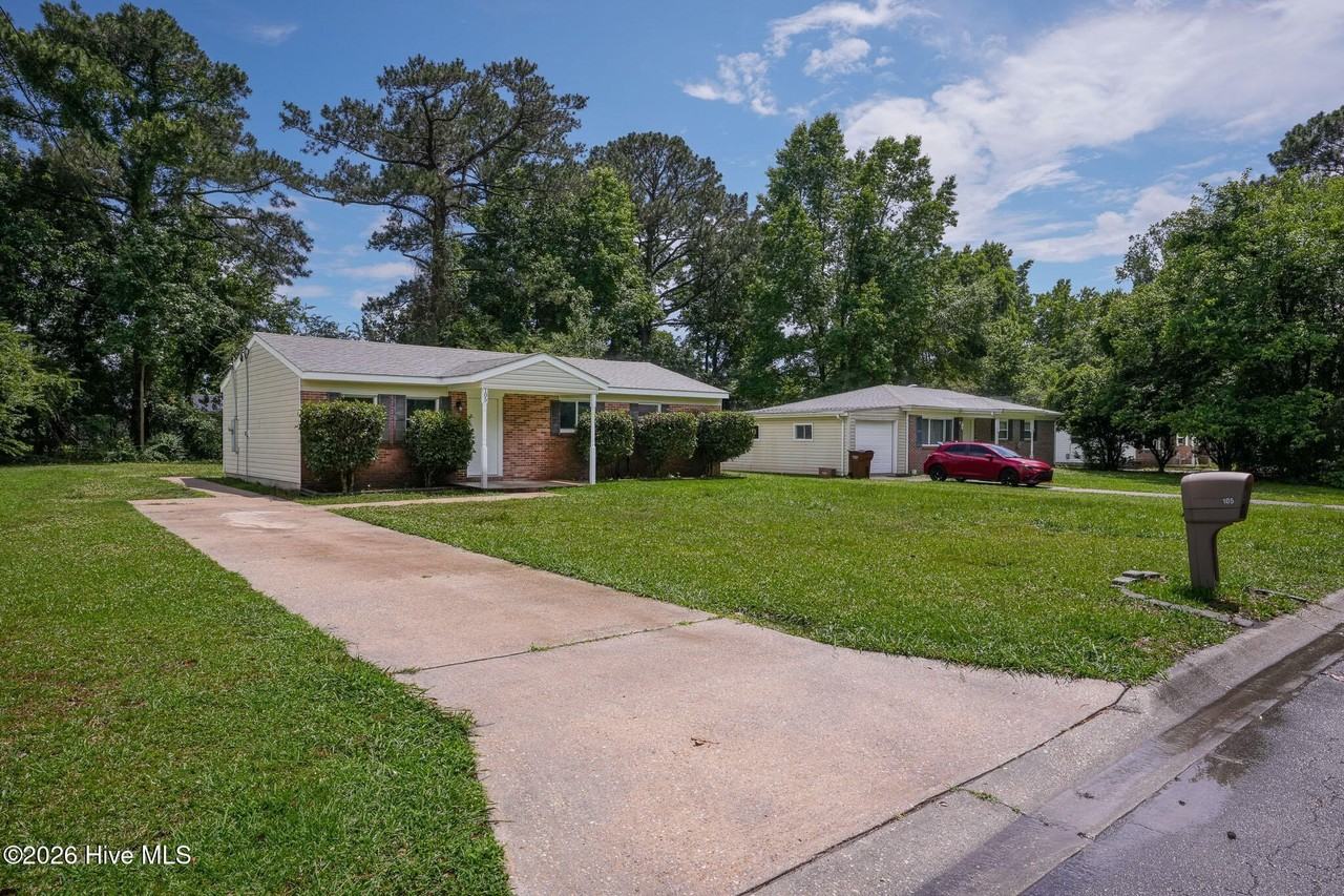 105 Ramsey Dr - Photo 2 of 22