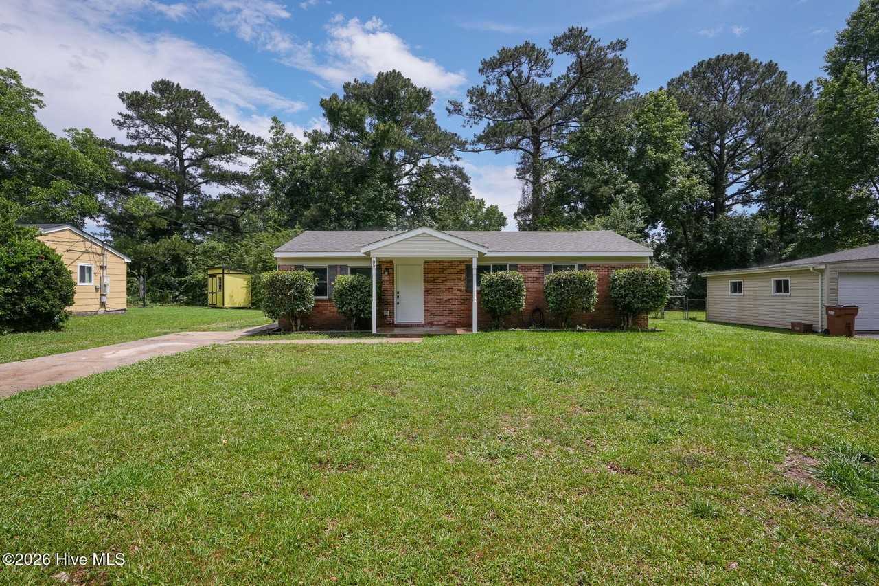 105 Ramsey Dr - Photo 3 of 22
