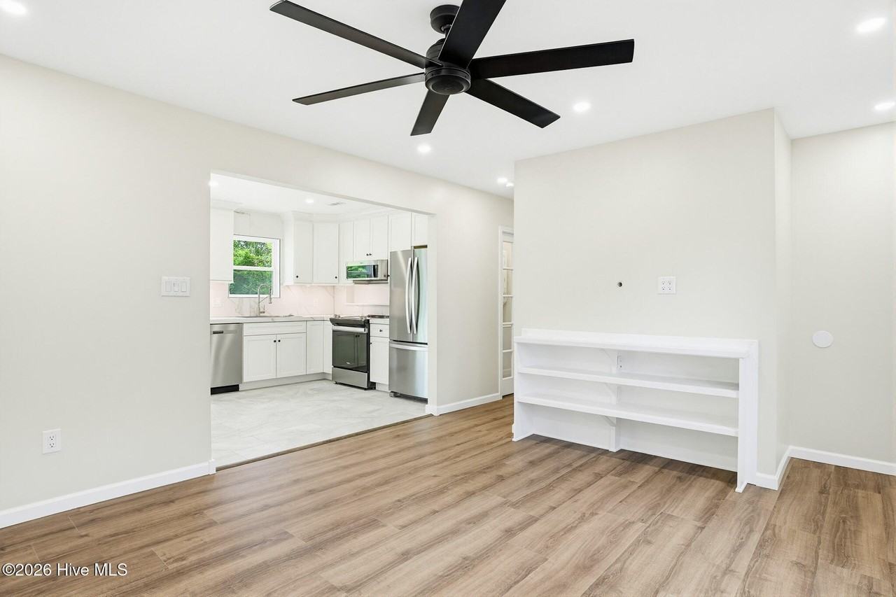 105 Ramsey Dr - Photo 5 of 22