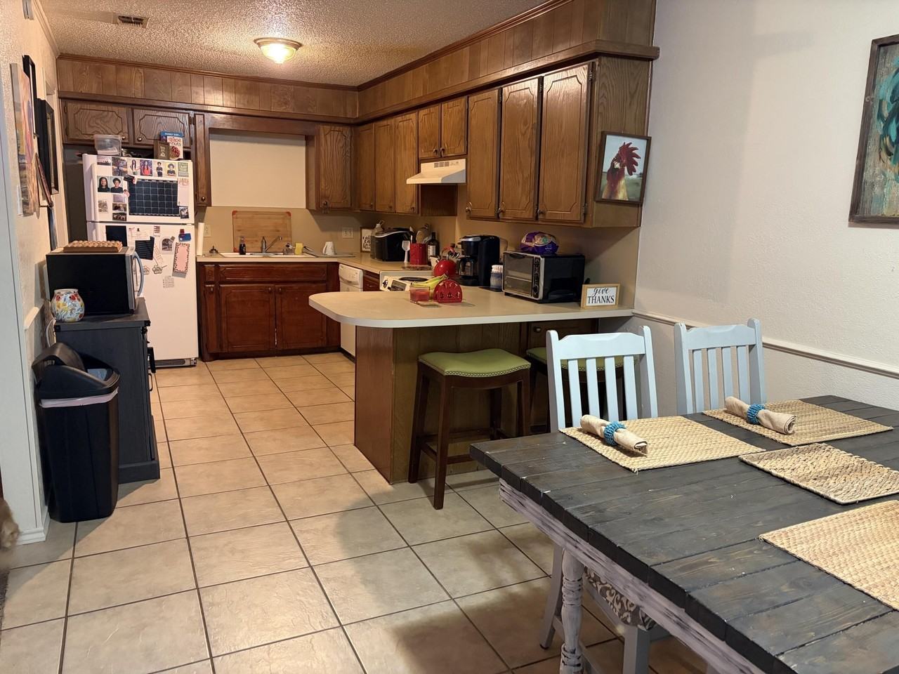 6706 Grover Ave - Photo 5 of 15