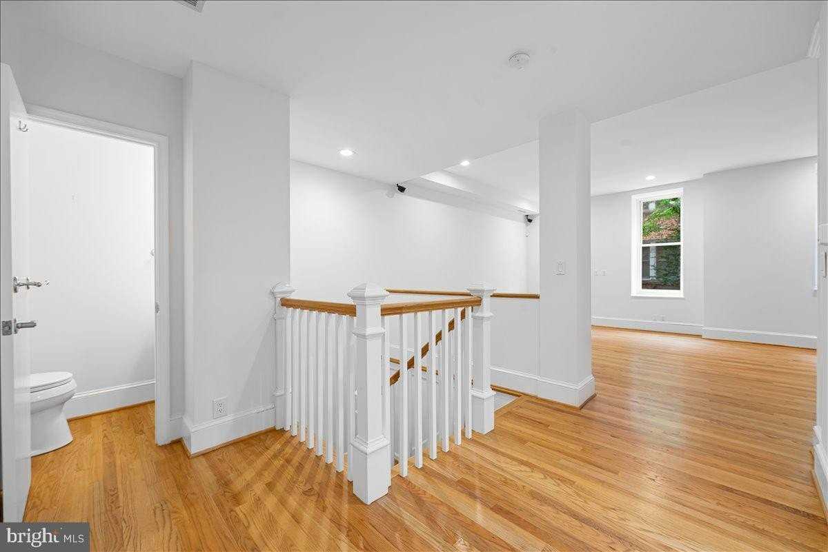 1830 17th St Nw - Photo 7 of 33
