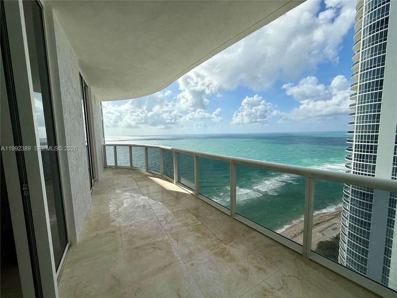 15901 Collins Ave #2802 - Photo 4 of 14