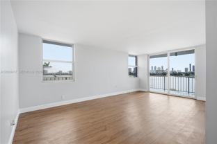 16570 Ne 26th Ave #5A - Photo 1 of 1