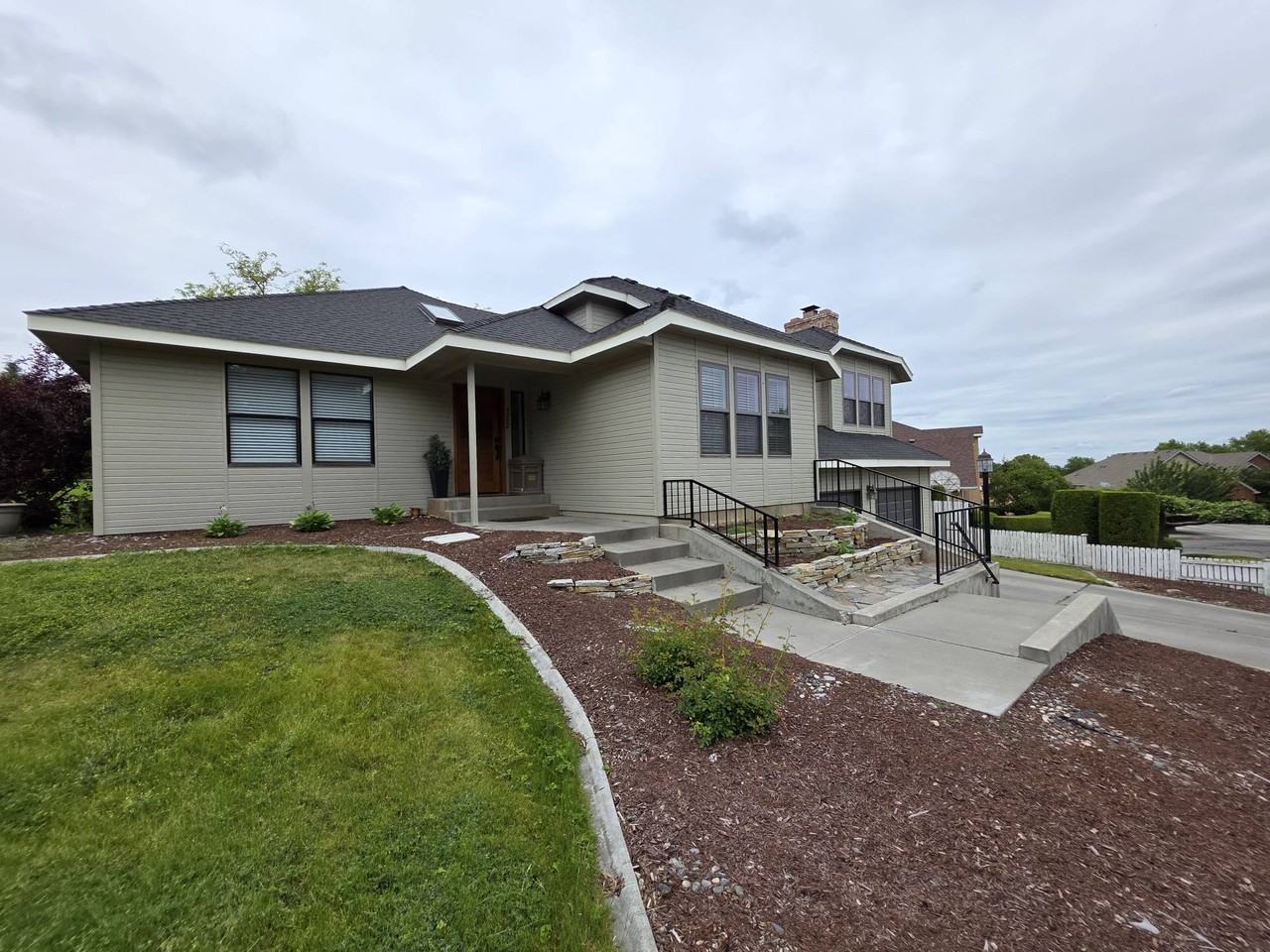4002 S Olson Pl #1 - Photo 3 of 48