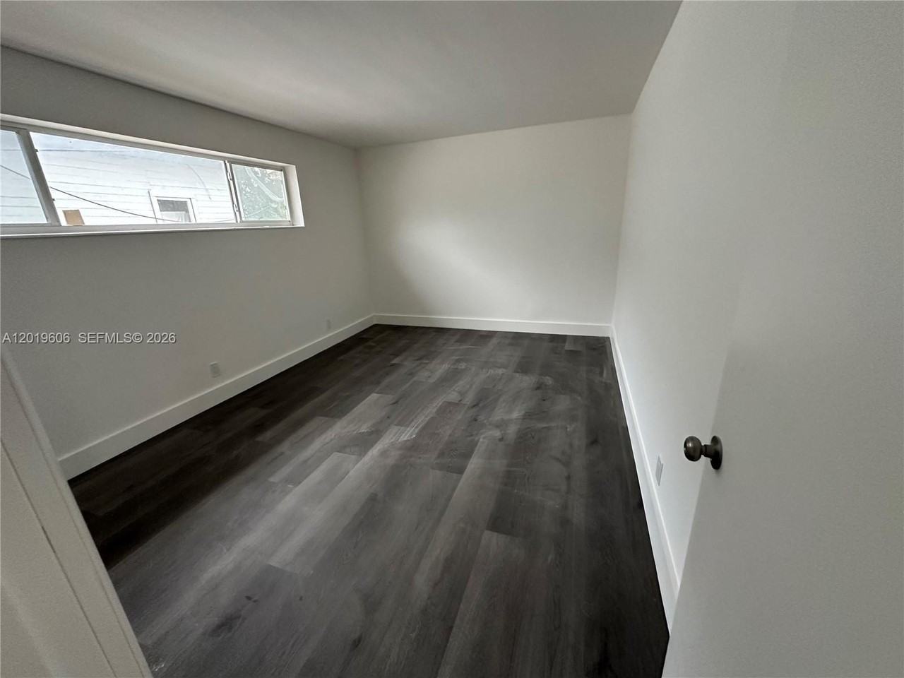 117 Se 2nd Ave #1 - Photo 4 of 10