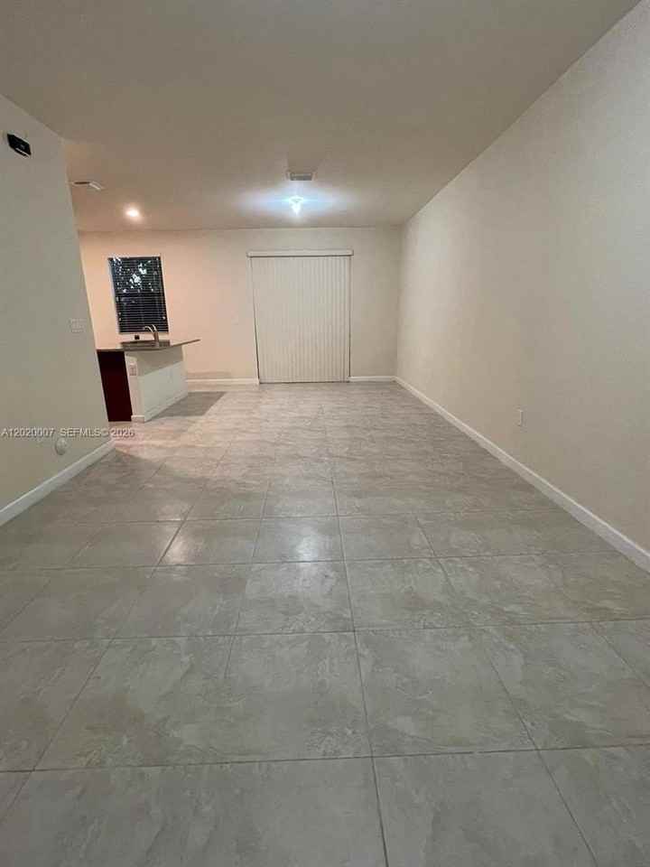 25122 Sw 115th Ave - Photo 3 of 19