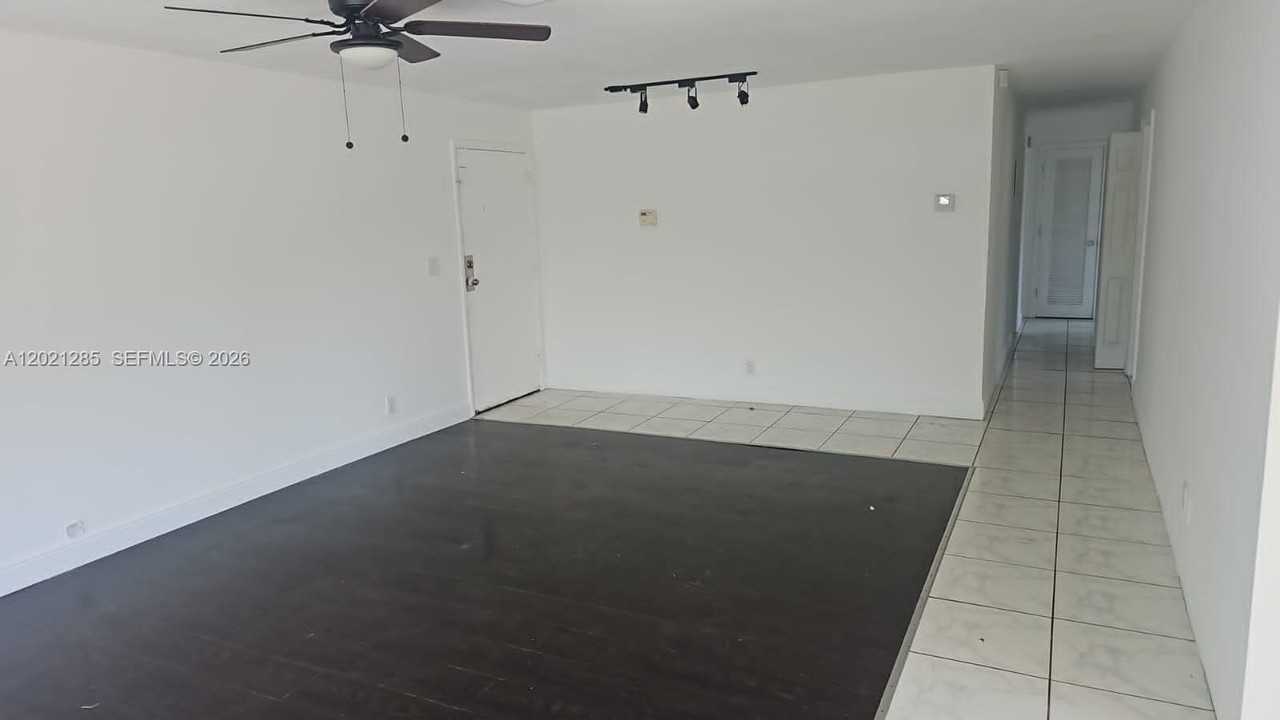5300 Nw 18th Ct #4I - Photo 5 of 18