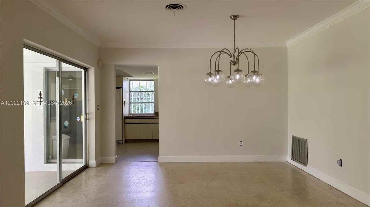 7700 Sw 52nd Ct - Photo 3 of 18