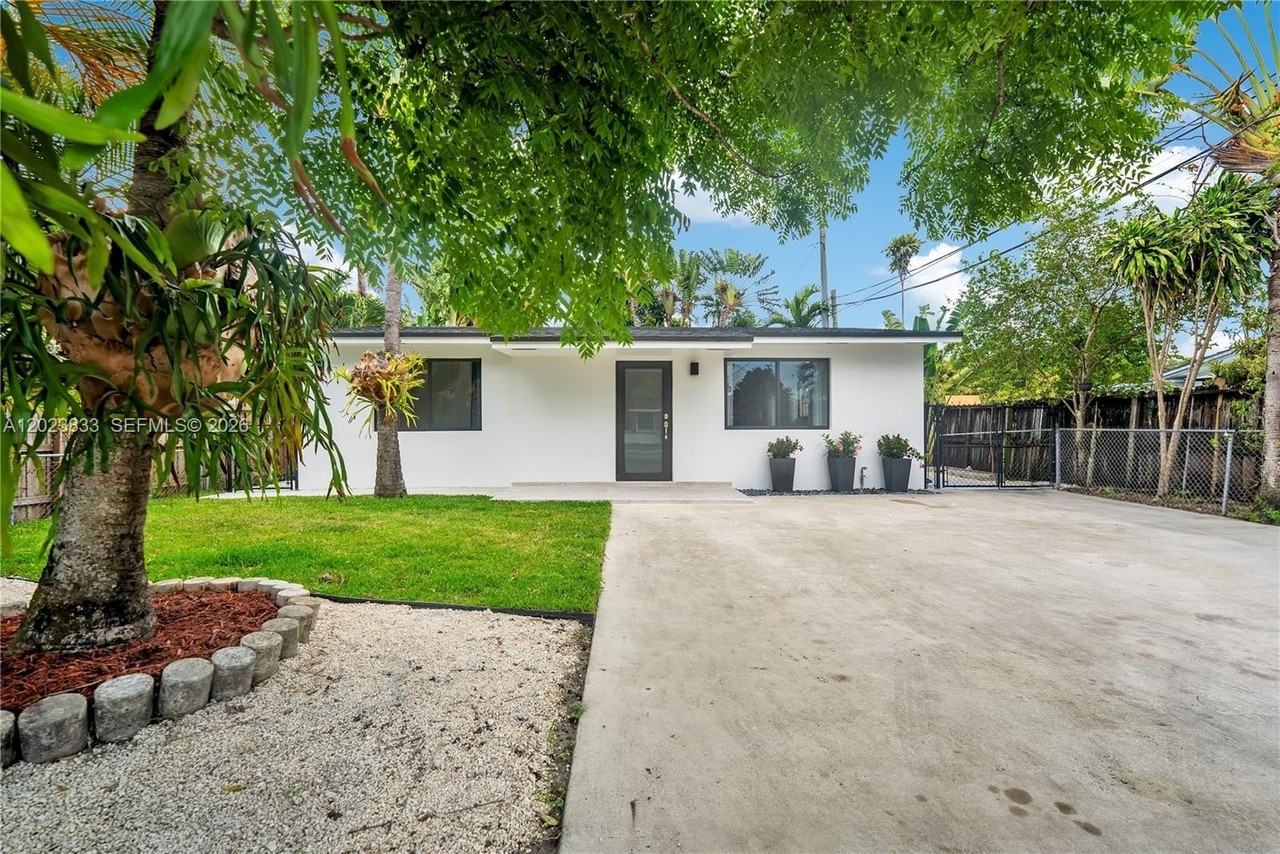 6566 Sw 35th St - Photo 2 of 36