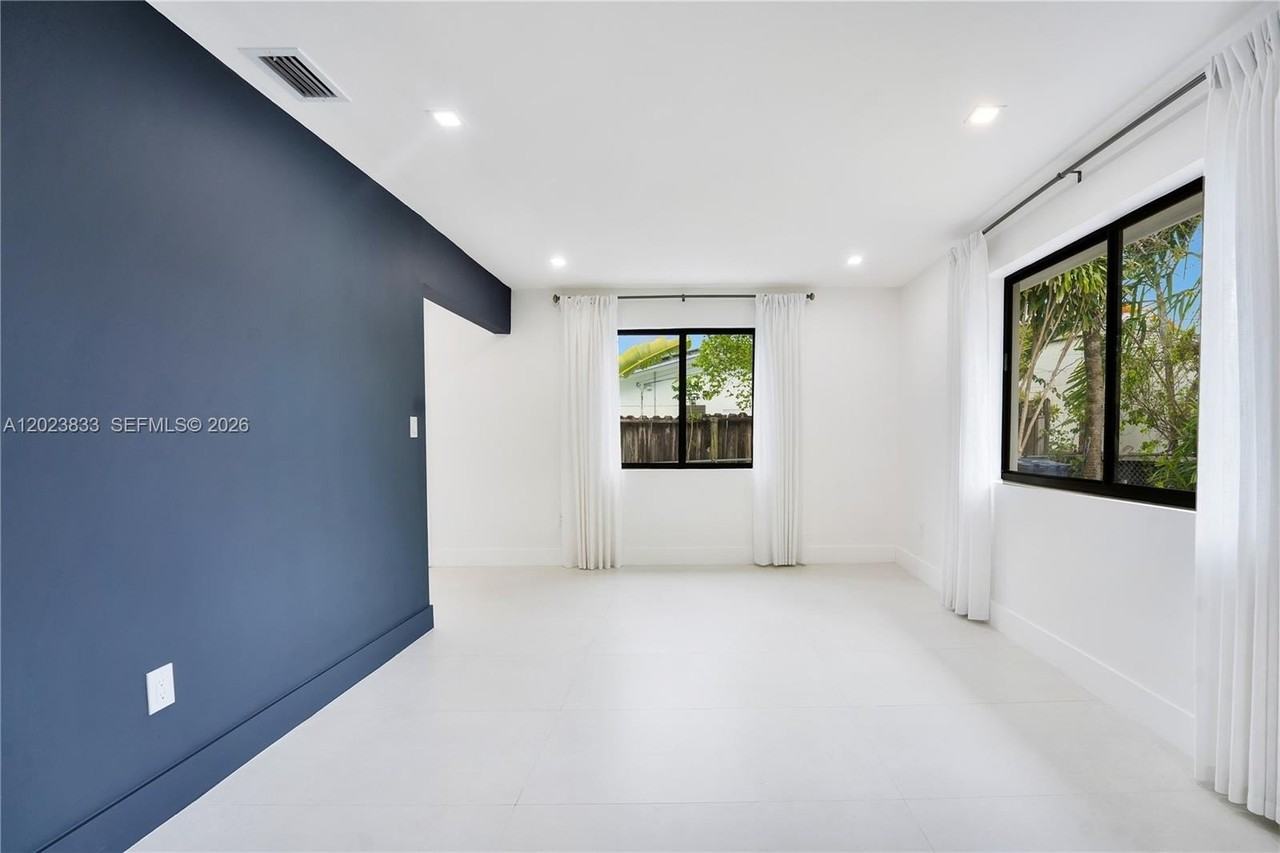 6566 Sw 35th St - Photo 6 of 36