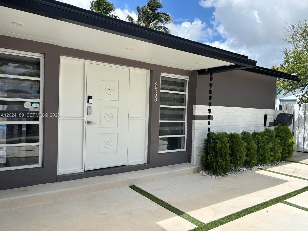 8460 Nw 21st St - Photo 2 of 22