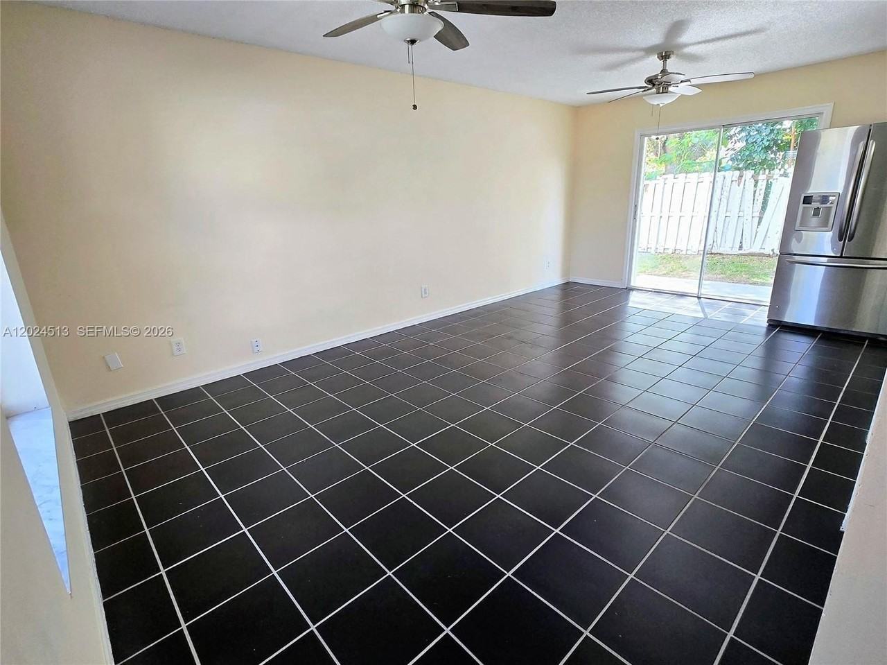 854 Sw 8th Pl - Photo 7 of 28