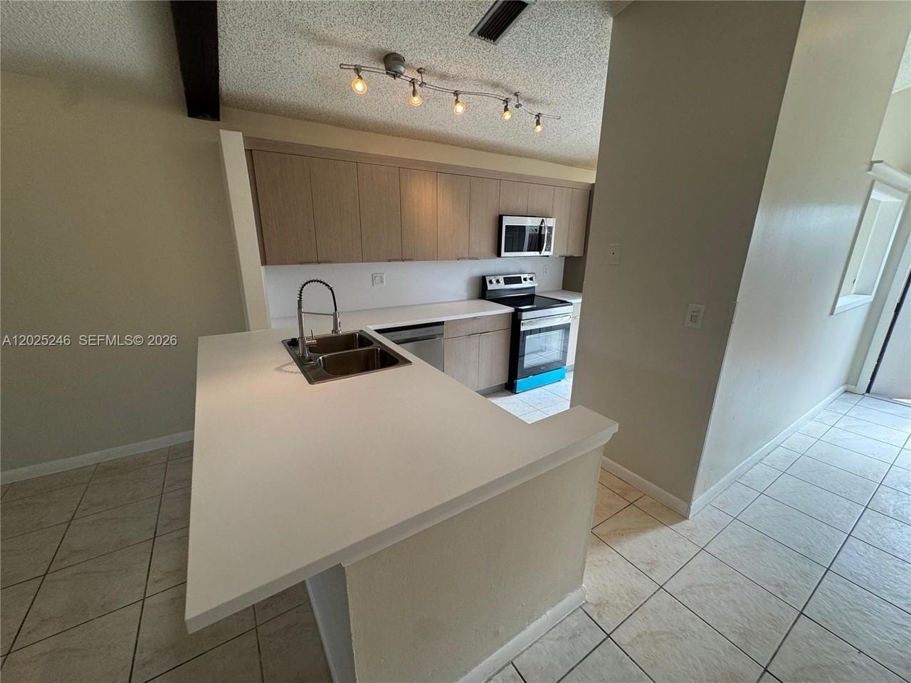 1752 Nw 72nd Ave #83 - Photo 6 of 41