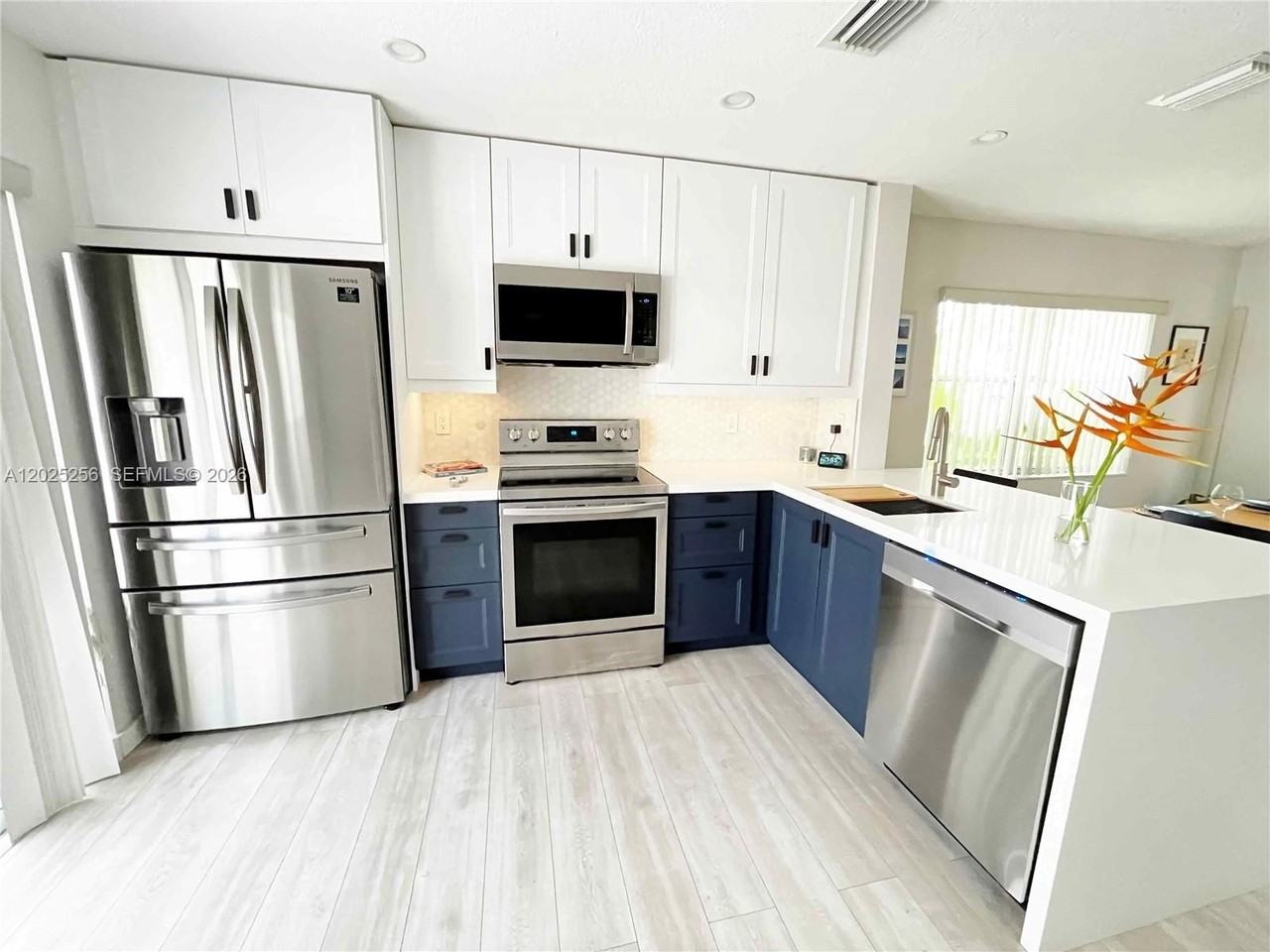 9832 Nw 9th Ct - Photo 4 of 32