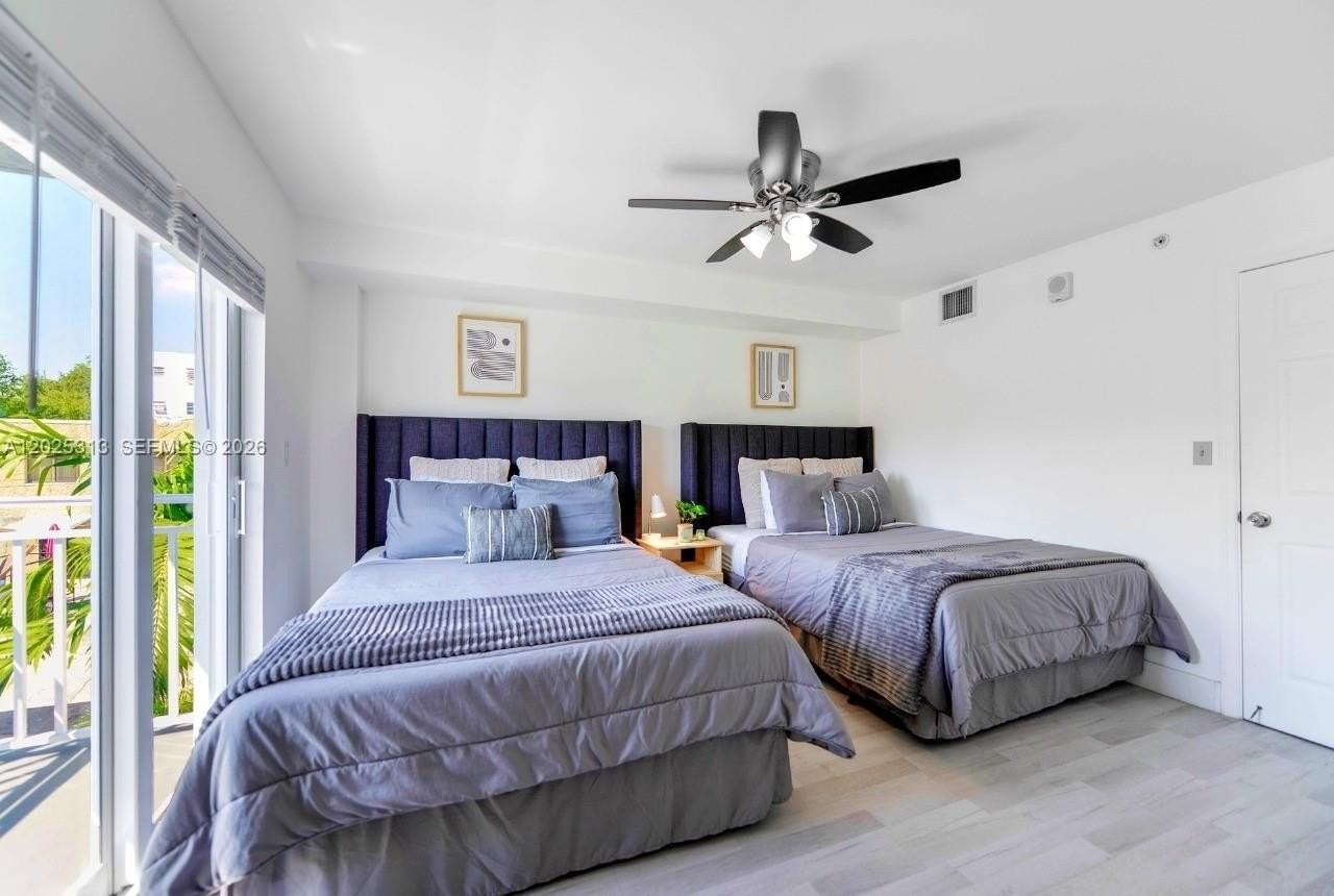 1029 Nw 3rd St #301 - Photo 7 of 11
