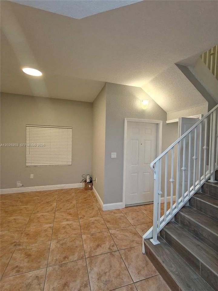17866 Nw 74th Ct #17866 - Photo 4 of 40