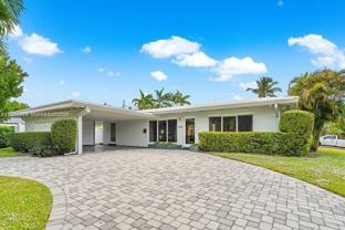 2200 Manatee Dr #2200 - Photo 1 of 1