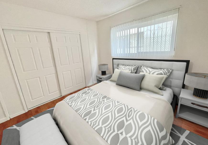 12730 Pacific Ave Apt 6 - Photo 3 of 4