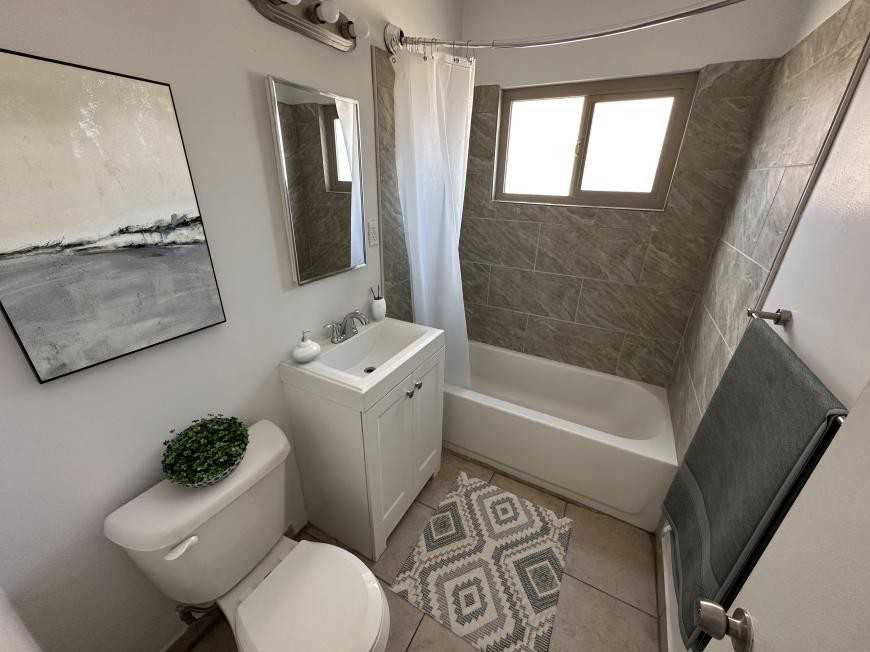 8619 Belford Ave Apt 12 - Photo 4 of 4