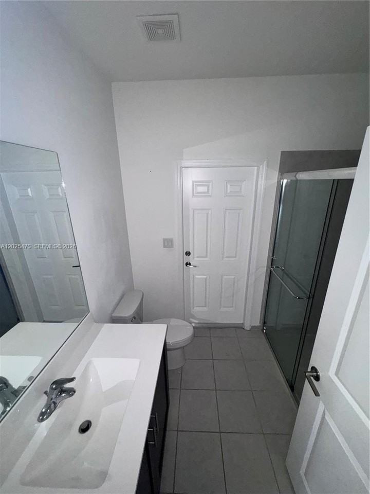 157 Ne 27th Ter #157 - Photo 7 of 23