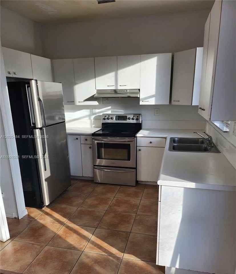 27310 Sw 138th Ct #27310 - Photo 6 of 11