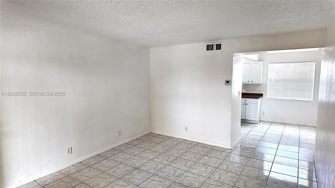 31 Se 2nd Ave #203 - Photo 4 of 12