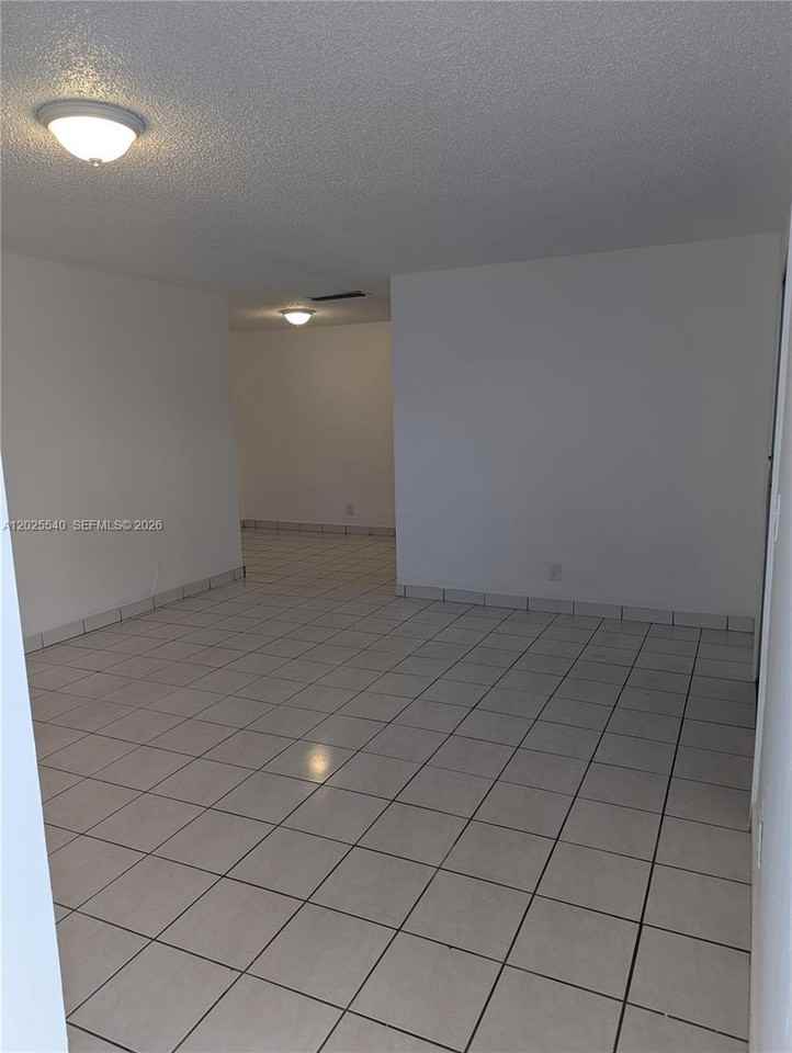 1830 Sheridan St #101 - Photo 3 of 12