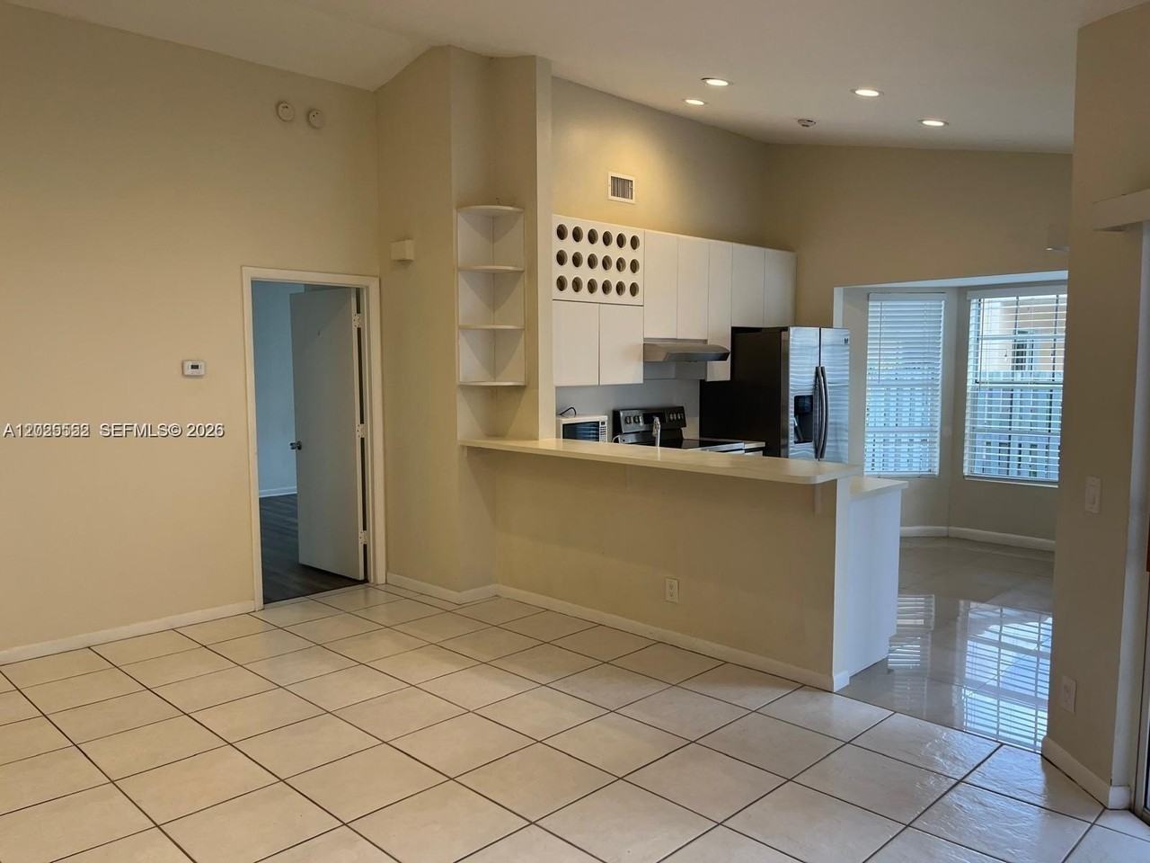 1294 Seagrape Cir - Photo 3 of 16