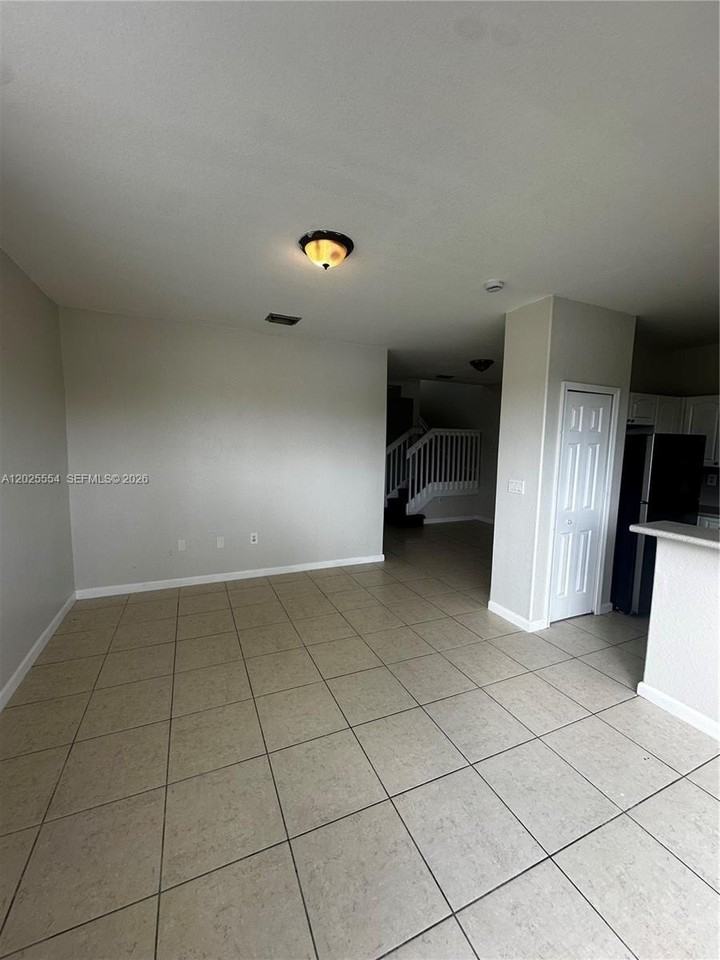 2718 Se 15th Pl #147 - Photo 6 of 22