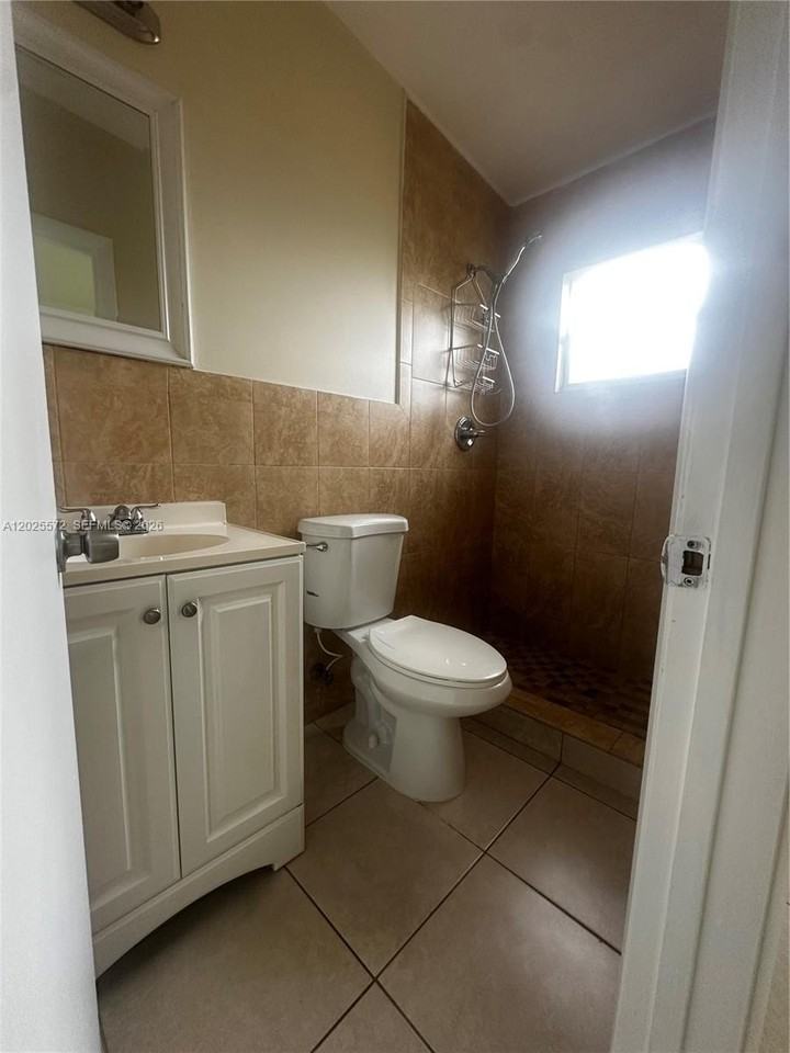14475 Sw 288th St - Photo 6 of 26