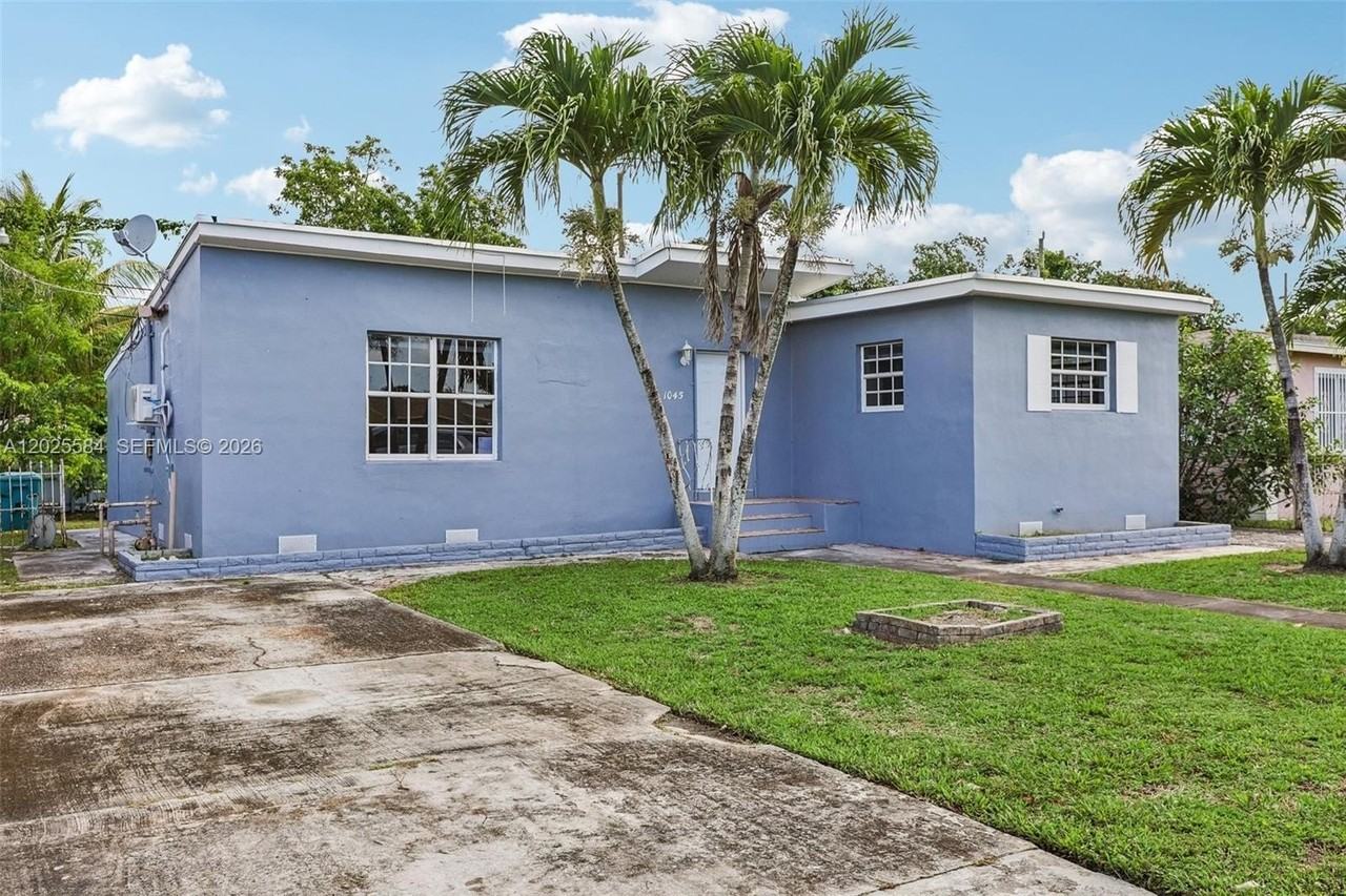 1045 Nw 115th St - Photo 2 of 42