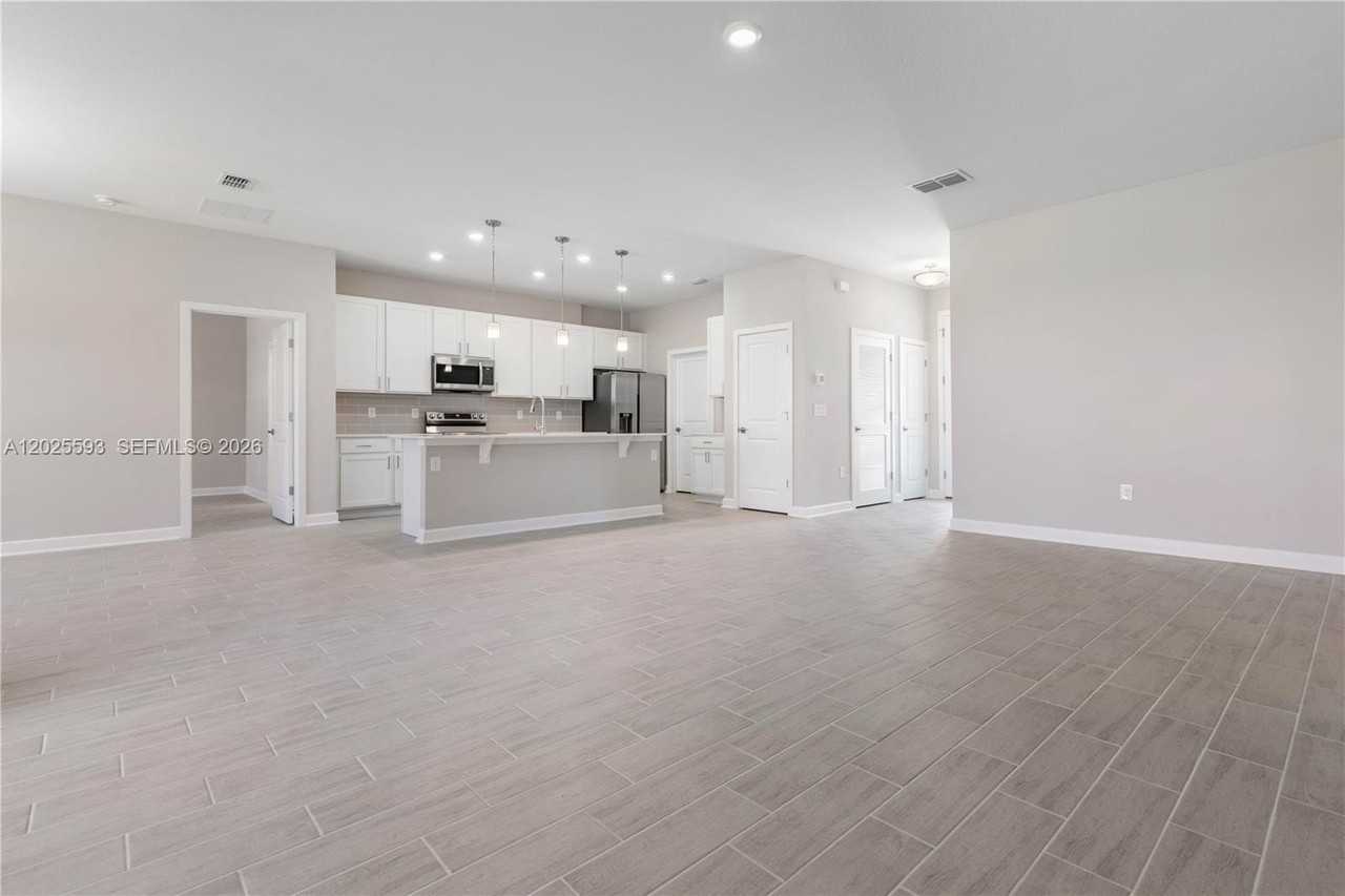 410 La Croix Rd Sw - Photo 5 of 26