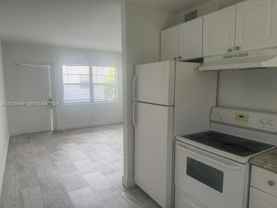 608 5th St #7 - Photo 1 of 1