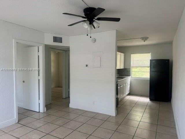 610 5th St #5 - Photo 2 of 6