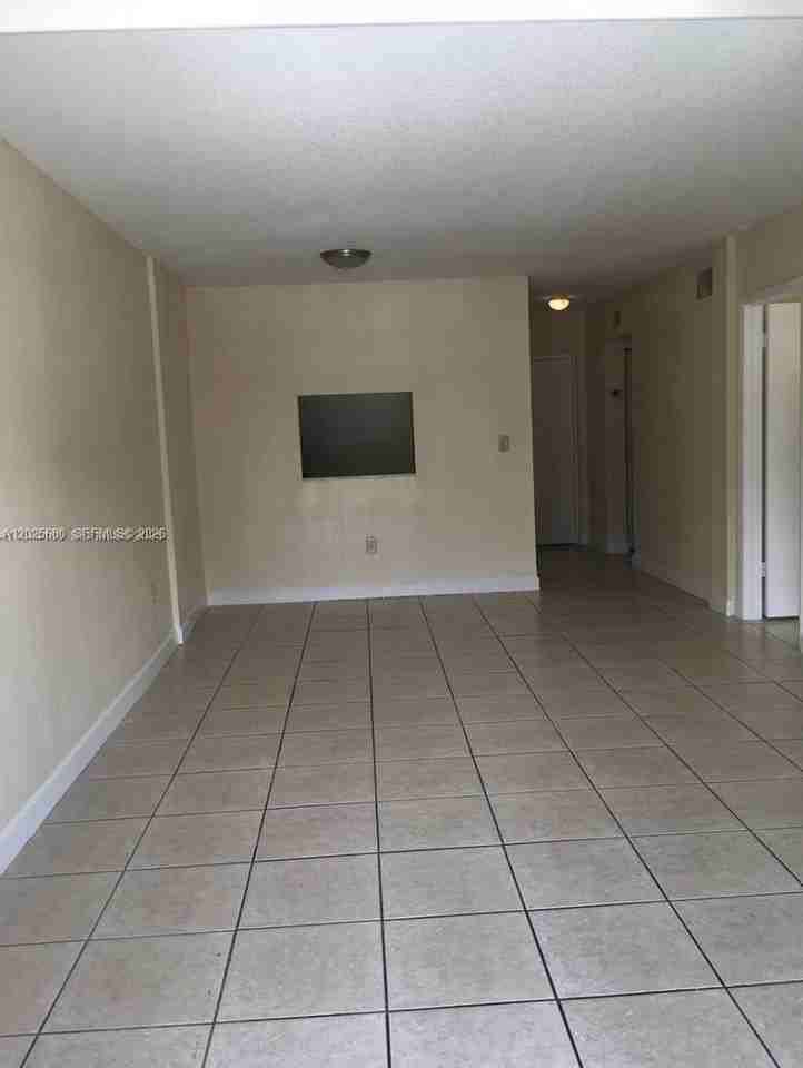 10900 Sw 104th St #210 - Photo 5 of 16