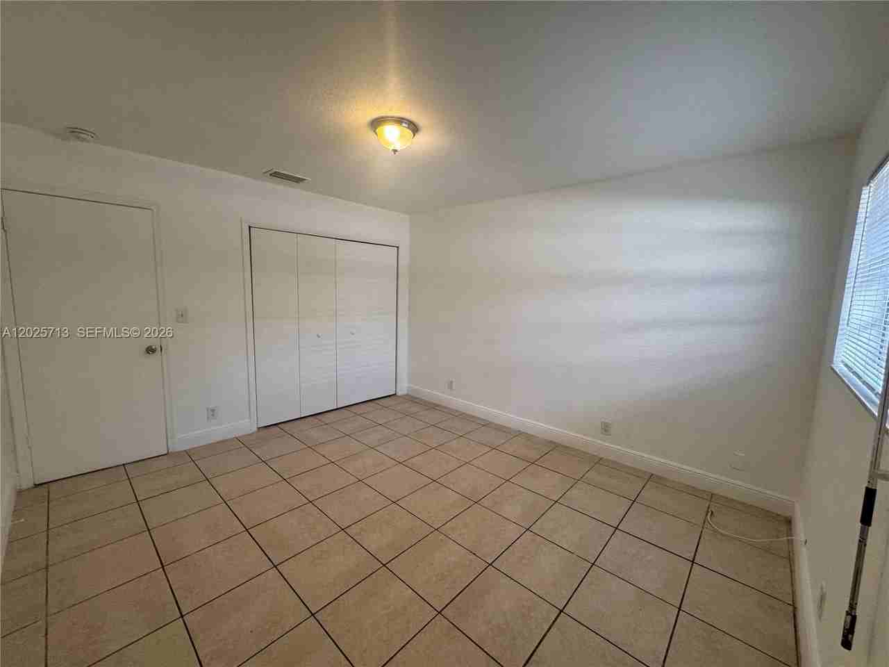407 Nw 7th Ct #N - Photo 5 of 13
