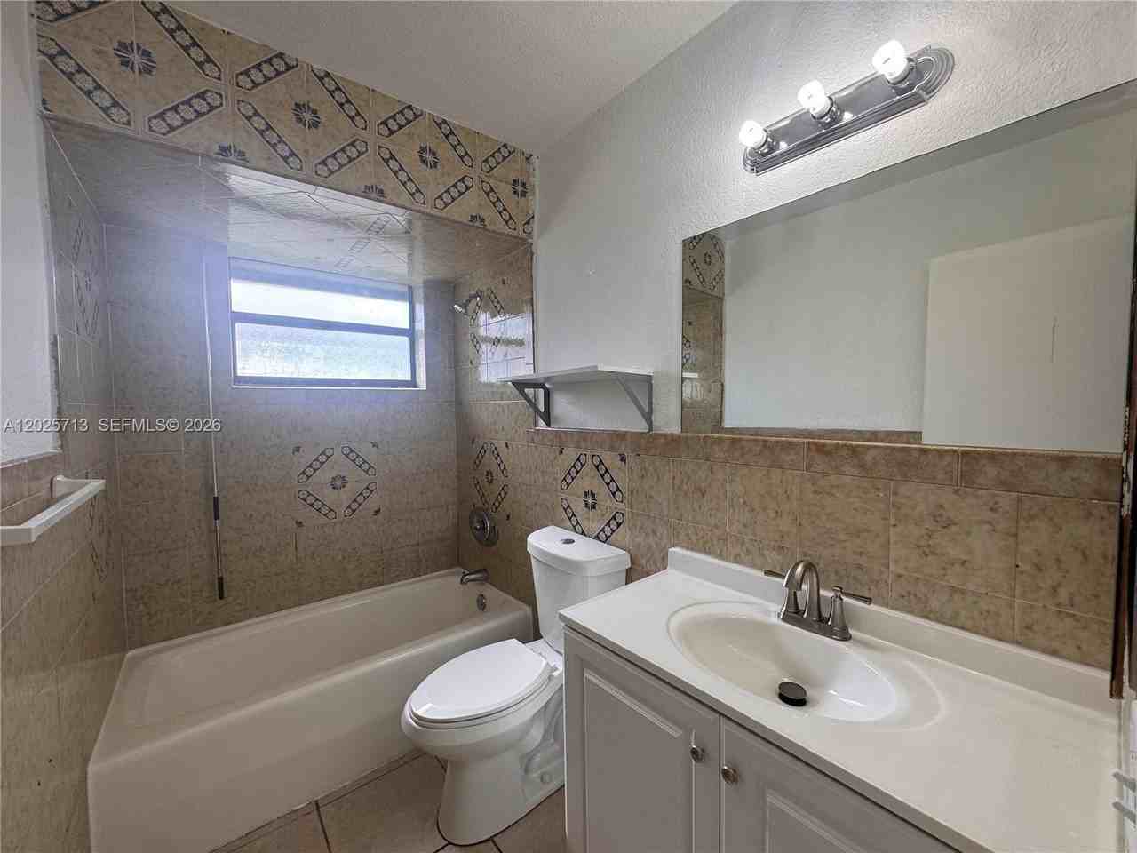 407 Nw 7th Ct #N - Photo 7 of 13