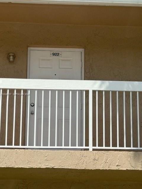 922 Twin Lakes Dr #922 - Photo 4 of 14