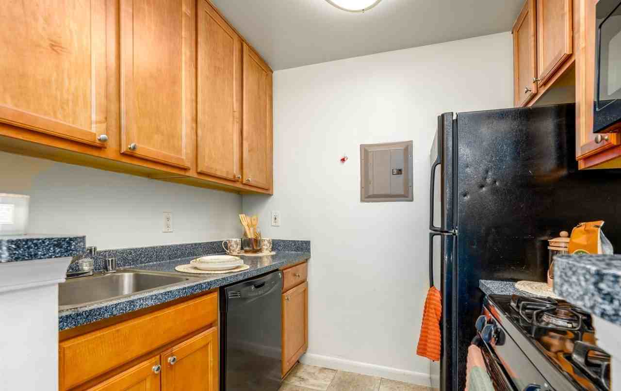 Cameron Pointe Apartments - Photo 7 of 23