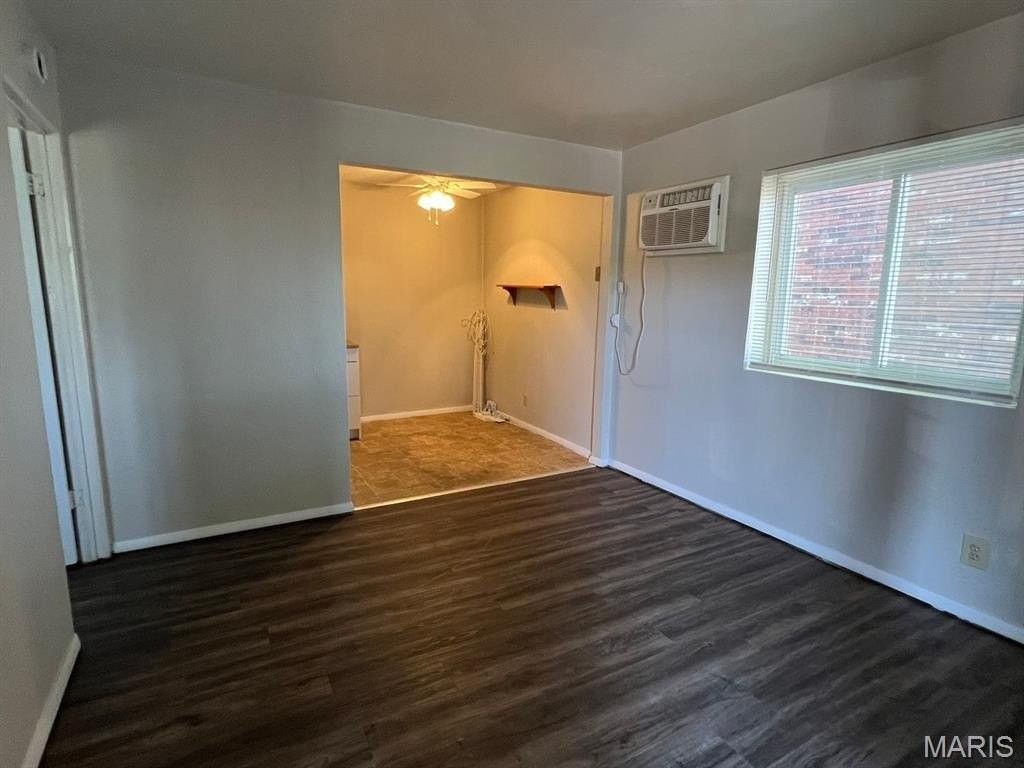 3706 Greenwood Blvd #20 - Photo 2 of 6