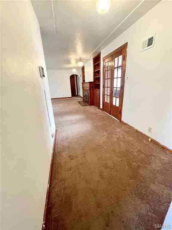 1911 Foster Dr - Photo 5 of 22