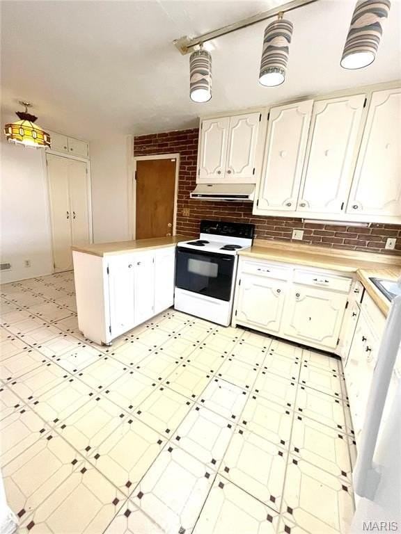 1911 Foster Dr - Photo 7 of 22