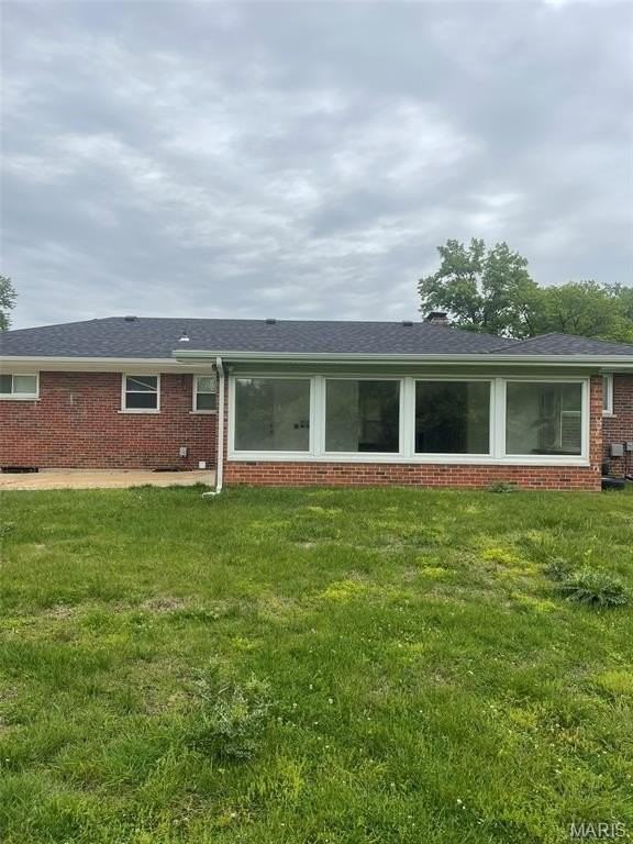 8638 Mayflower Ct - Photo 2 of 18